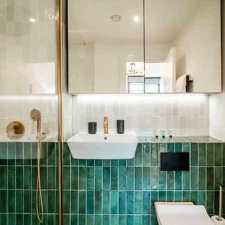 Spacious Pad Family Contractors Wifi Parking Apartment