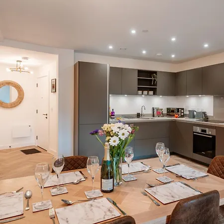Spacious Pad Family Contractors Wifi Parking Apartment *