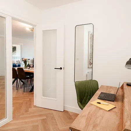 Spacious Pad Family Contractors Wifi Parking Apartment *